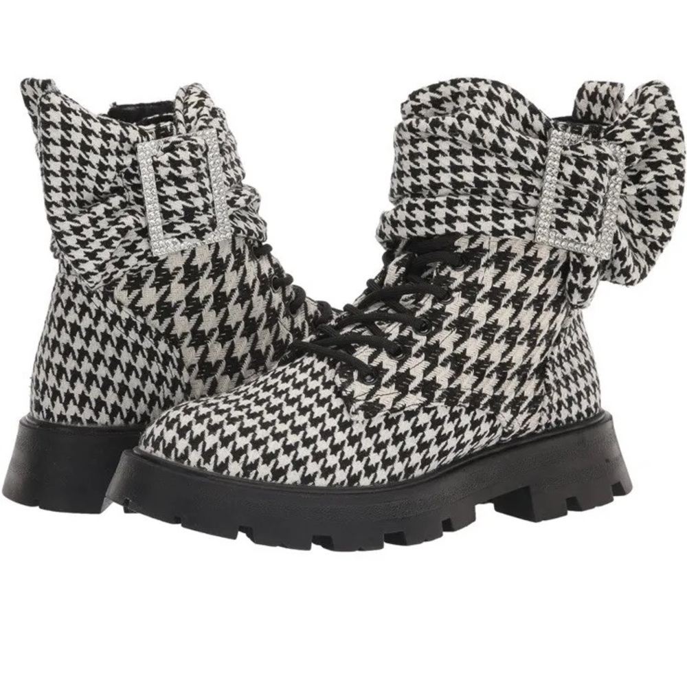 Betsey Johnson Dozer Houndstooth Boots